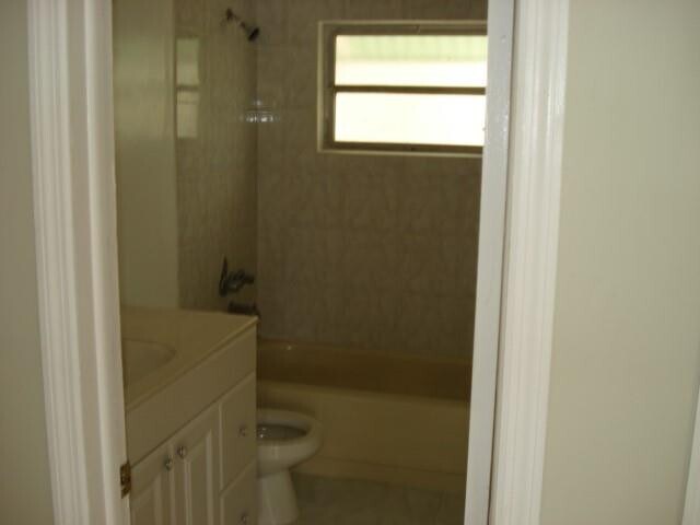 Photo - 522 SW 72nd Ave