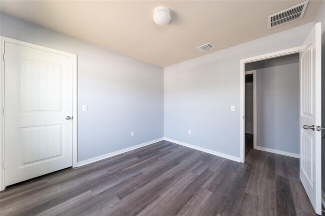 Photo - 414 Pentire Way