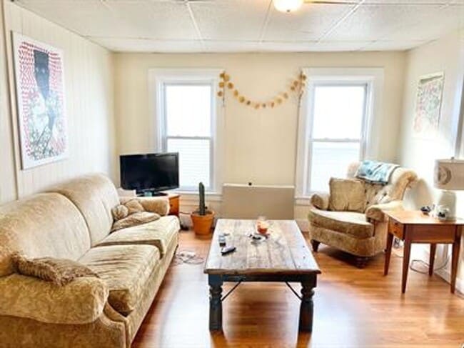 Photo - 54-56 Intervale Avenue Unit B