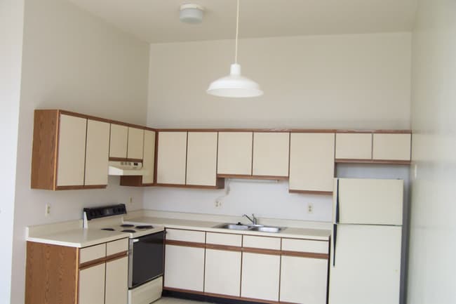 Photo - 140 E Main St Unit 2