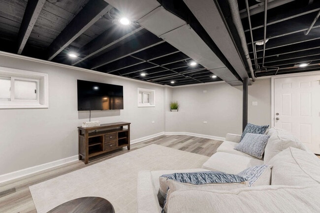 Photo - 5641 W 64th St Unidad ID1244925P