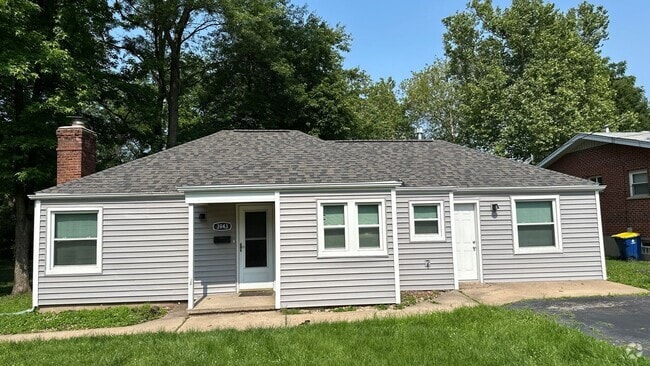 Building Photo - 3943 Wright Ave Rental