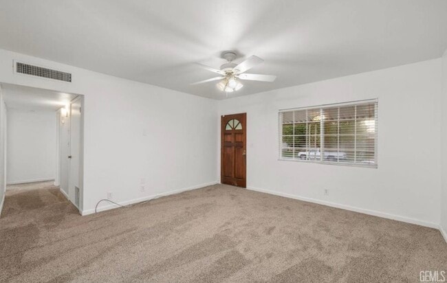 305 Curran St