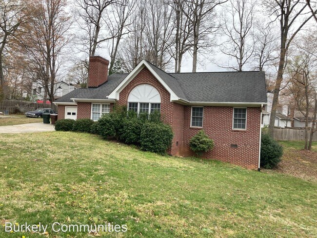 3 br, 2 bath House - 407 Meadowood St. - 3 br, 2 bath House - 407 Meadowood St.