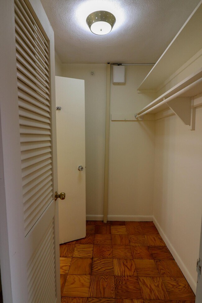 101 Monmouth St Unit 107