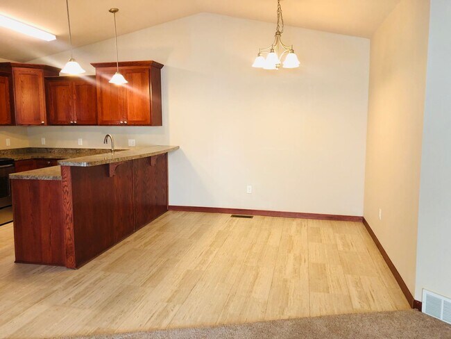 Photo - Townhome - Stonebridge Farms