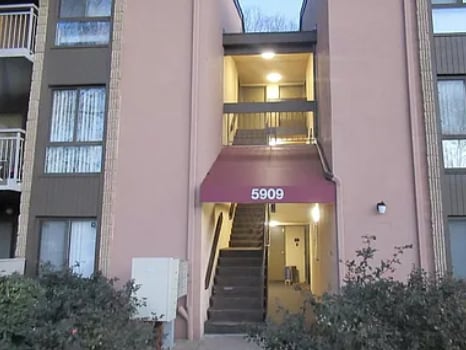Building Photo - 5909 Tamar Dr Unit 5909 Tamar Dr