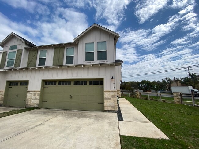 Clear Springs Ranch Townhome / Fridge, Was... - Clear Springs Ranch Townhome / Fridge, Was...