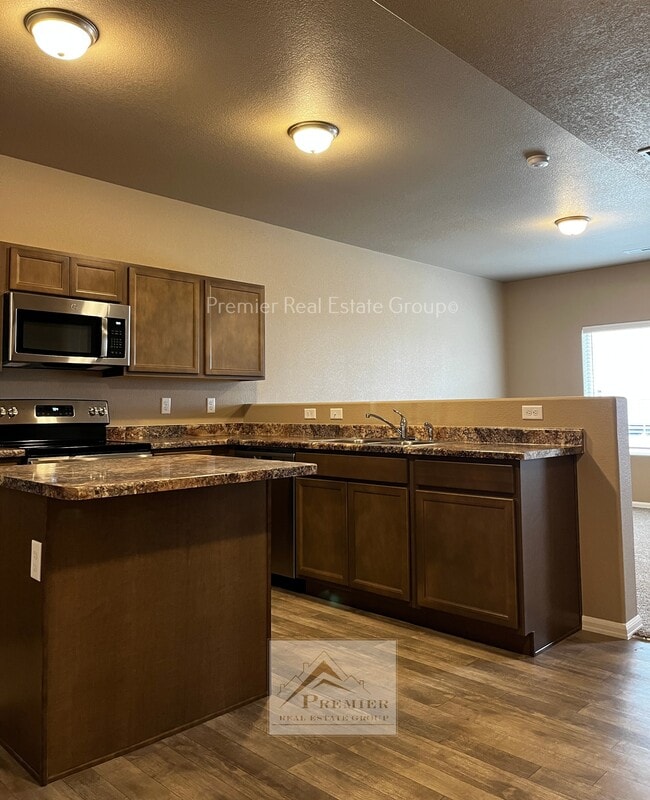 Photo - 7863 Sand Lake Heights