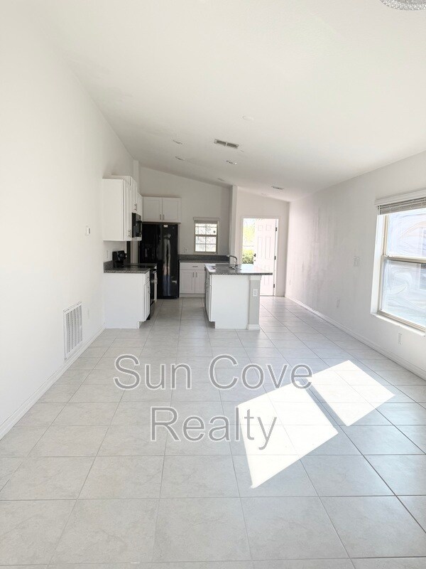 Photo - 12136 Miracle Mile Dr