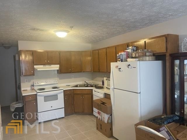 Photo - 971 Hewlett St SW