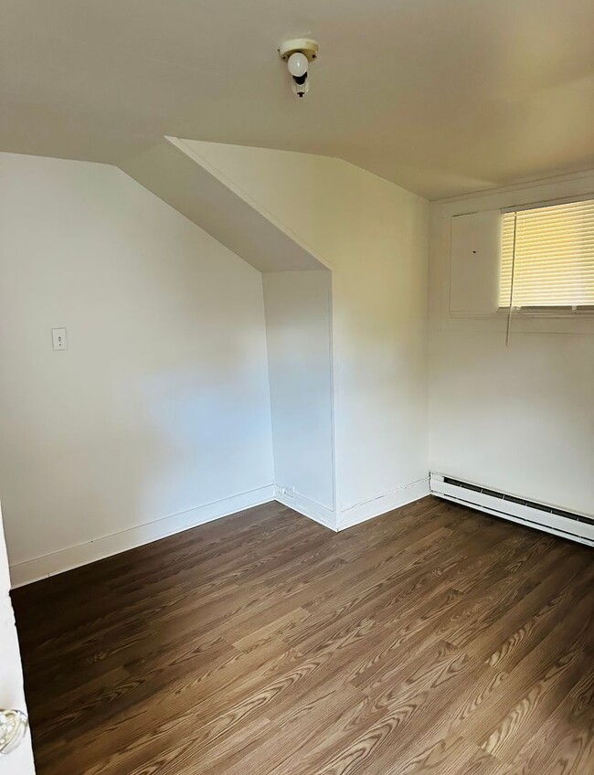 Photo - 14 103rd St Unit 1st Floor Right