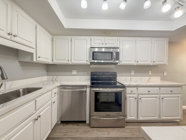 5110 N 31st Way Unit 316