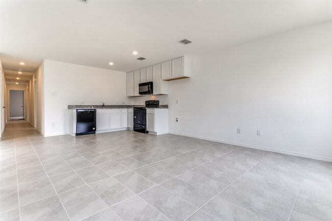 119 Sunflower St