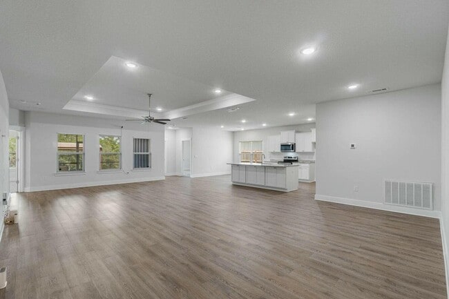 Photo - 118 Hobson Ave