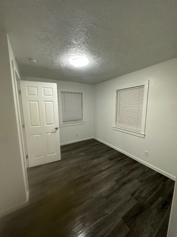 Photo - 4975 Breanna Ln NE