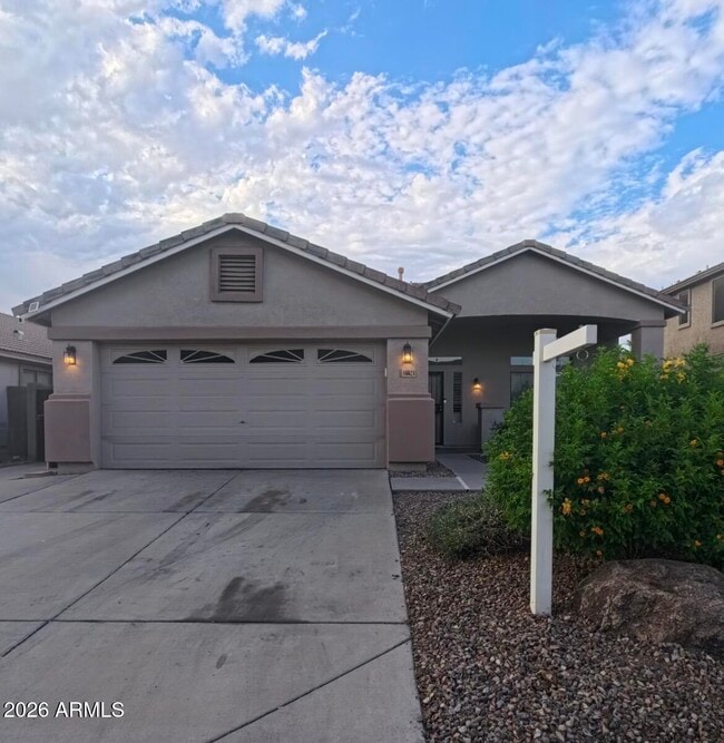 Building Photo - 16624 W Saguaro Ln