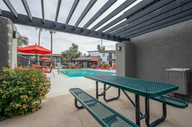 The Enclave Apartment Homes