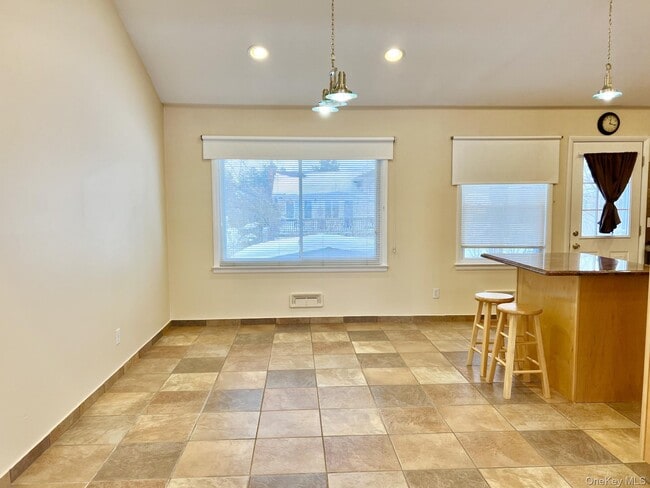 Photo - 34 Julliard Dr