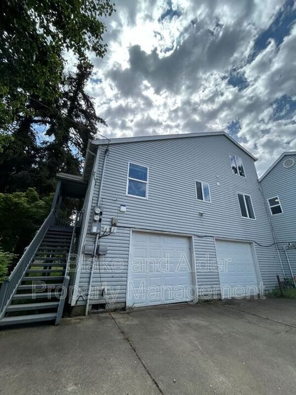 Photo - 5609 SE 117th Ave
