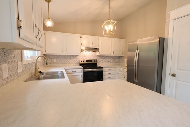 Building Photo - 3D Tour Available! Updated 3BR/2BA Ranch with Garage, Basement & Community Pool