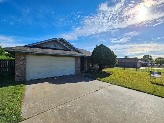Photo - 1507 Nina Dr