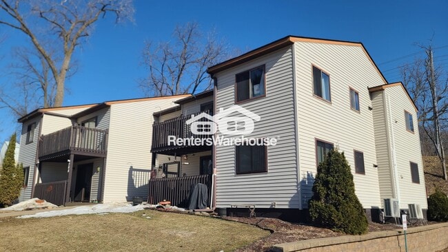 Building Photo - 208 S Winter St