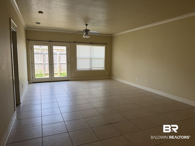 Photo - 501 Cotton Creek Dr