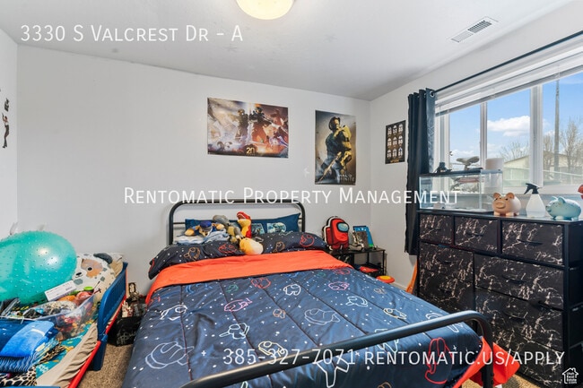 Photo - 3330 S Valcrest Dr-A