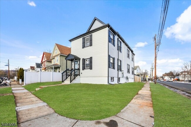 Photo - 143 Johnston Ave Unit 2