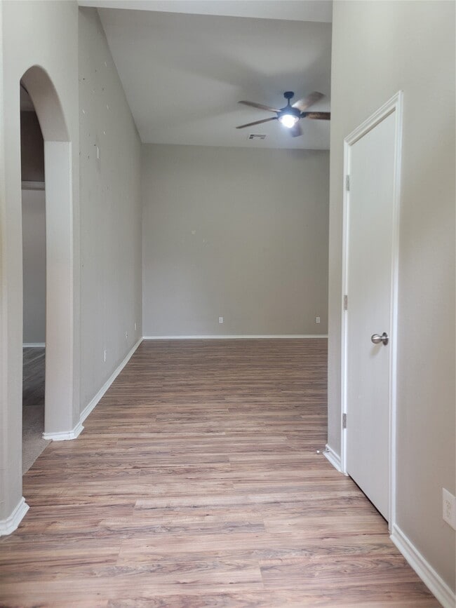 Photo - 5426 Floral Valley Ln