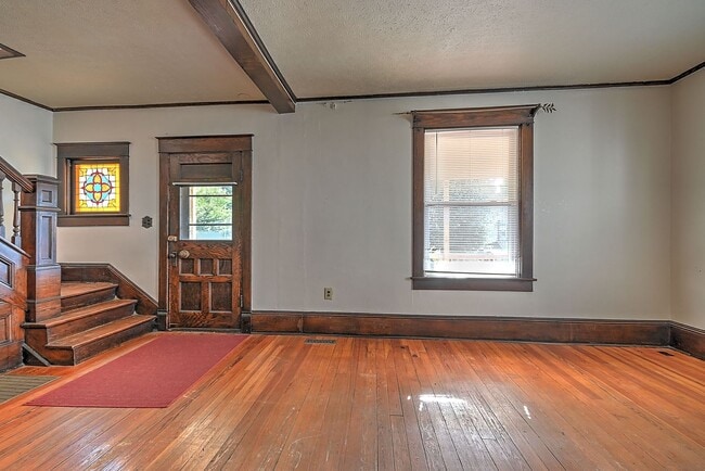 Photo - 404 Carolina Ave