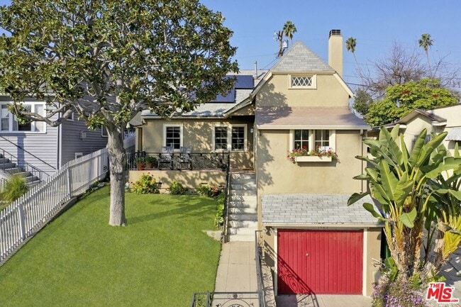 Building Photo - 1423 McCollum St