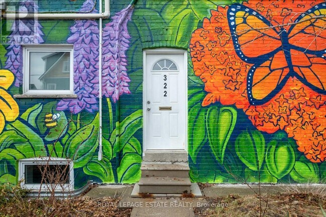 Photo - 322 Silver Birch Ave