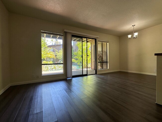 Photo - 2422 Larkspur Ln Unit 221