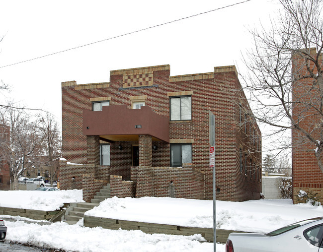 Building Photo - Crown Apartments