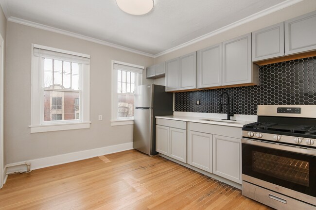 Photo - 975 N Washington St Unit 12