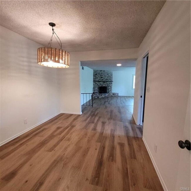 Photo - 303 S Kenneth Rd Apartamento