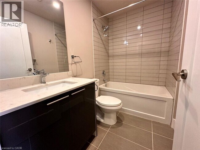 Photo - 15 Prince Albert Blvd Unité 319