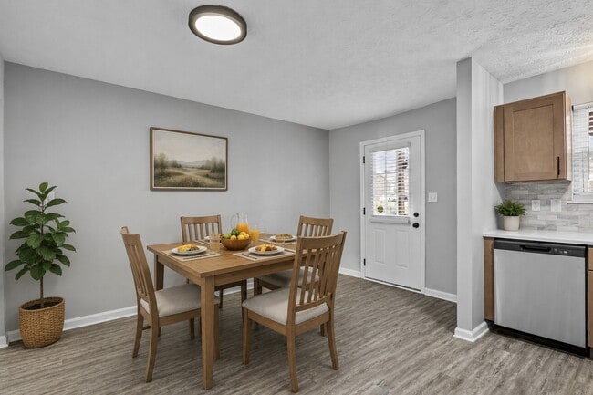 2Bed 1.5Bath Apartment