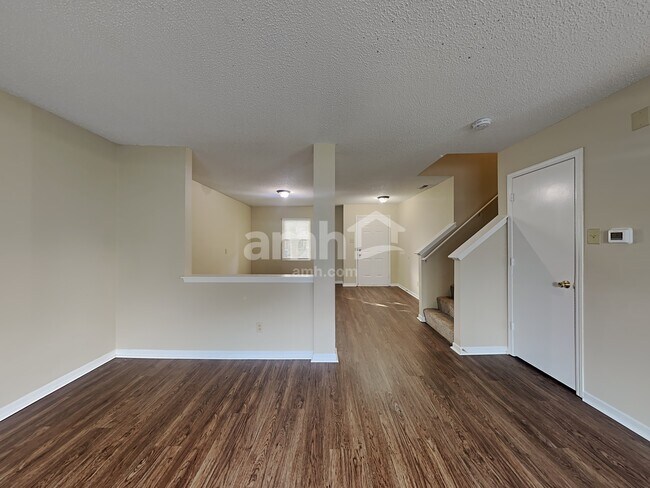 Photo - 748 Wheatgrass Dr