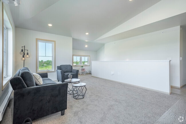 2BR, 2BA - 1200SF - Living Room - Arrow Ridge