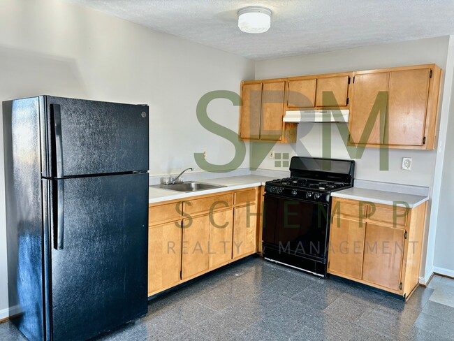 Photo - Updated Two Bedroom Apartment in Portland now available! *Section 8 accepted* Unit 2614-4