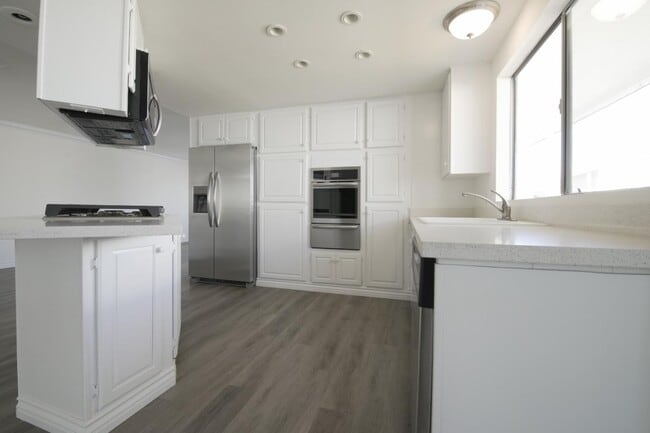 Photo - 20701 Beach Blvd