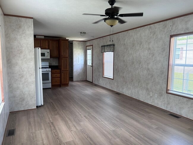 Photo - 15 McVey Way