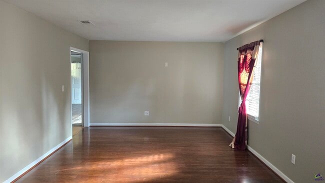 Photo - 104 Carter Woods Dr Casa