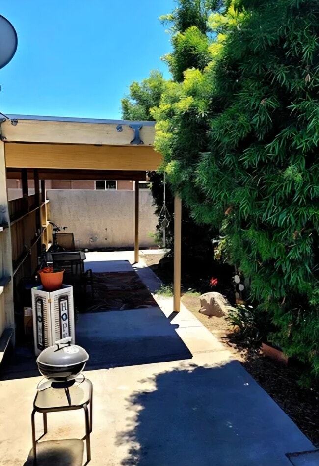 Photo - 327 N Lincoln Ave Unit 327 North