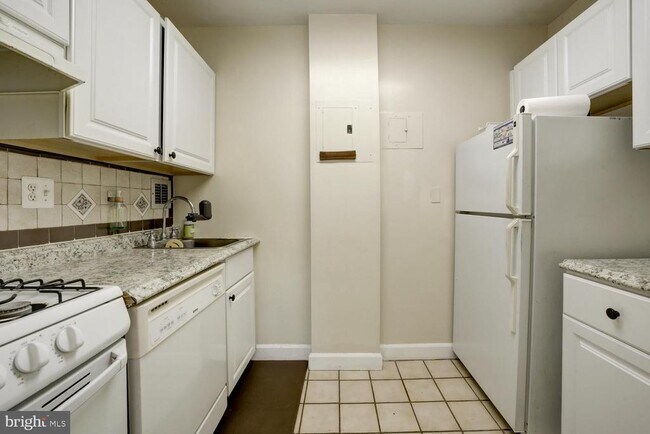 Photo - 1021 Arlington Blvd Unit 743