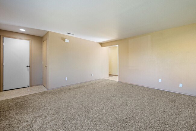 Photo - Charming 3-Bed, 2-Bath Single-Family Residence Near Rd 68!