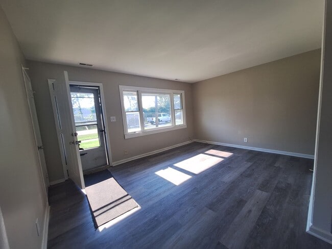 Photo - Three bedroom ranch in Roseville